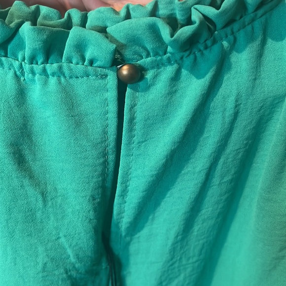 N 11 green blouse size medium, made in USA NWT - Picture 4 of 6
